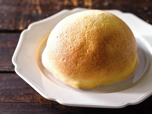 Custard Bun with Raisins